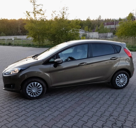 Ford Fiesta cena 24500 przebieg: 132000, rok produkcji 2013 z Zawiercie małe 301